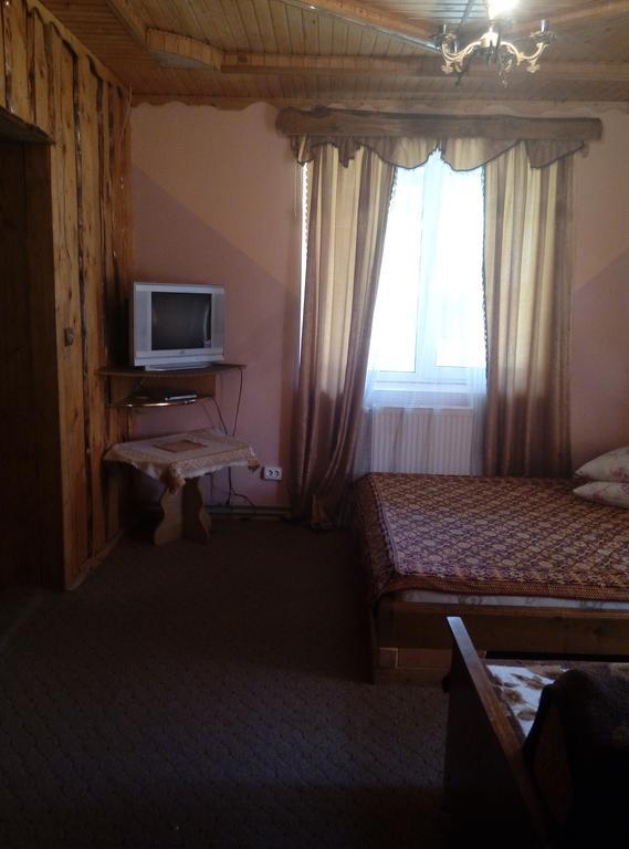 Schedryk Otel Mykulychyn Dış mekan fotoğraf